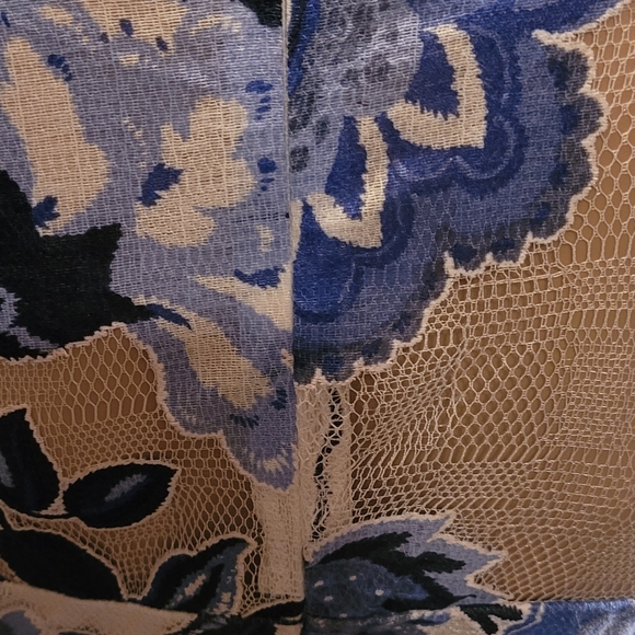 Large Embroidered Rumper - Picture 2 of 3